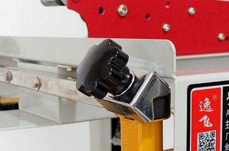 CE証明書と水活性テープを付した紙箱シール