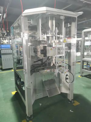 セルボモーターとカップ測定装置の自動垂直猫ゴミ包装機