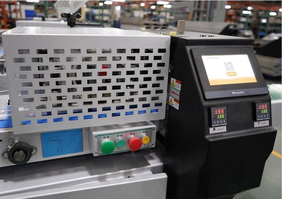多重固体包装 自動 クランペット バンノック スコーン 枕 包装 機 トレイ 付いたり 付いていない