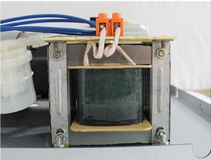 電気駆動式 テーブル型 サルモンフーイグラカビアのためのミニ真空包装機