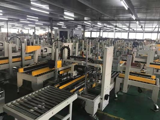 紙素材 カートンボックス ストラッピングとテープ密封機のパッケージングライン