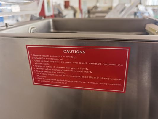 プラスチック製の包装 シングルチャンバー真空密封機 チーズ 乾燥魚 キムチ お茶 コーヒー