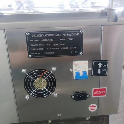 プラスチック製の包装 シングルチャンバー真空密封機 チーズ 乾燥魚 キムチ お茶 コーヒー