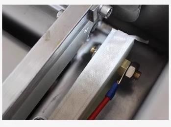 工業食品用米の真空包装機